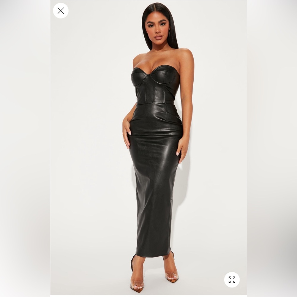 Fashion Nova Black Strapless Dress